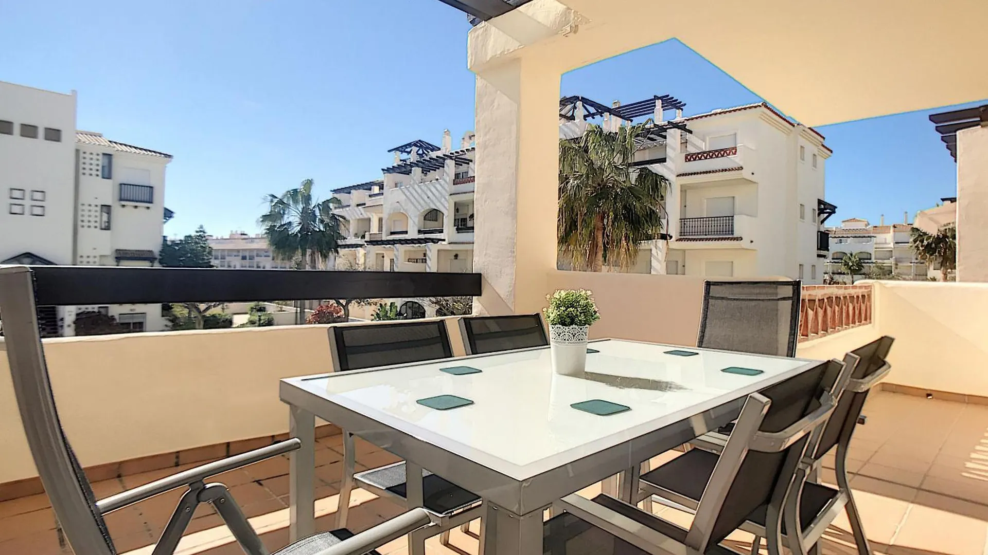 2239-Lovely 2 Bedrooms With Pool And Paddle Court Manilva Španělsko